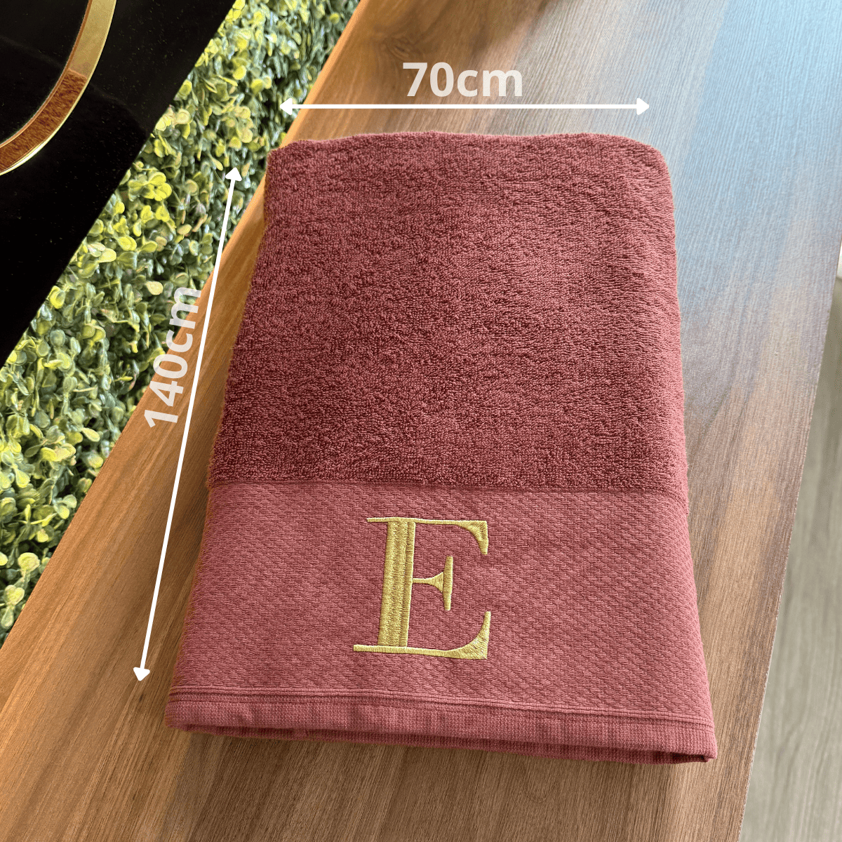 Toalhas de Banho com Inicial 100% Algodão Fio Penteado 540g